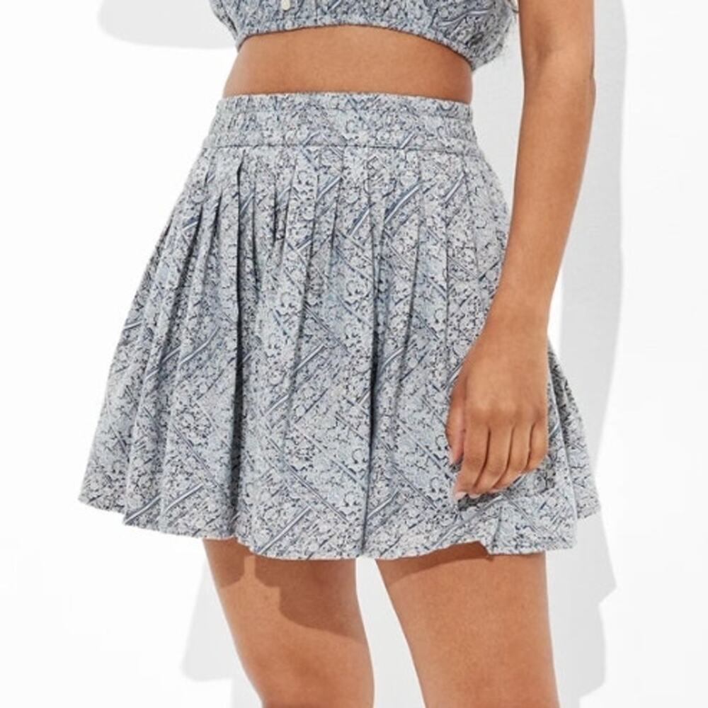 AE American Eagle Blue Pleated Mini Skirt XL